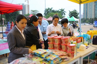 儋州首屆儋耳集市節成功舉辦，市民文化廣場上演城市生活新體驗